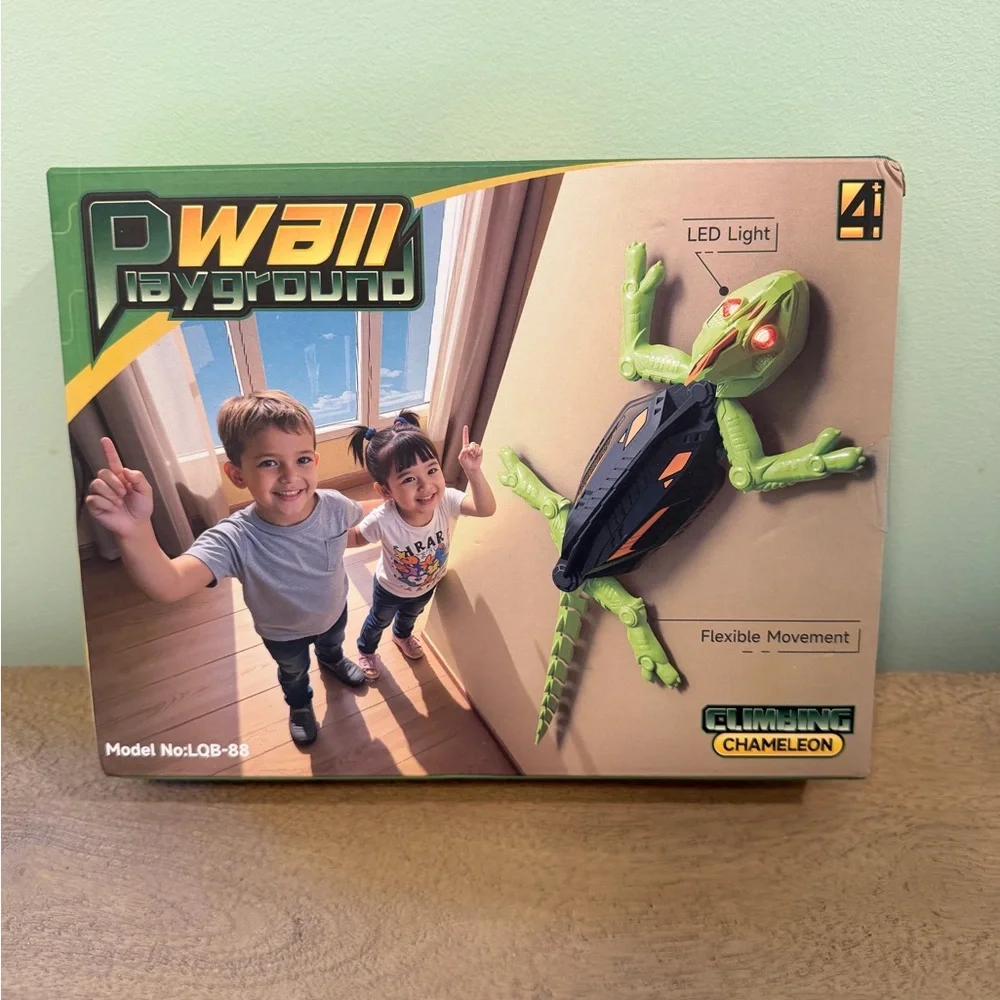 Chameleon Green Wall Playground Toy